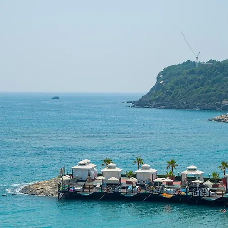 Курортный комплекс Granada Luxury 5*
