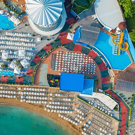 Granada Luxury Resort Okurcalar